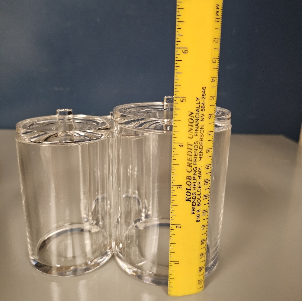 One Piece Set of 3 Clear Tumblers W/ Lids - Picture 3 of 4